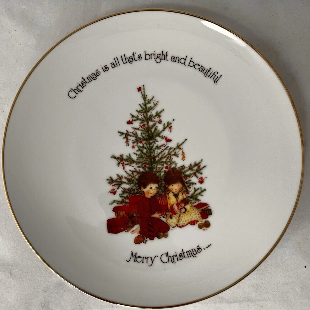 Holly Hobbie 1985 Christmas Plate Commemorative Porcelain Japan‎ Decor